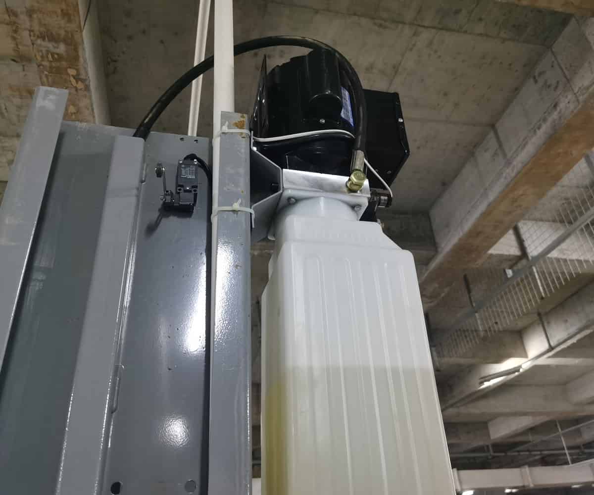 井研二層簡易升降類機械停車庫維保