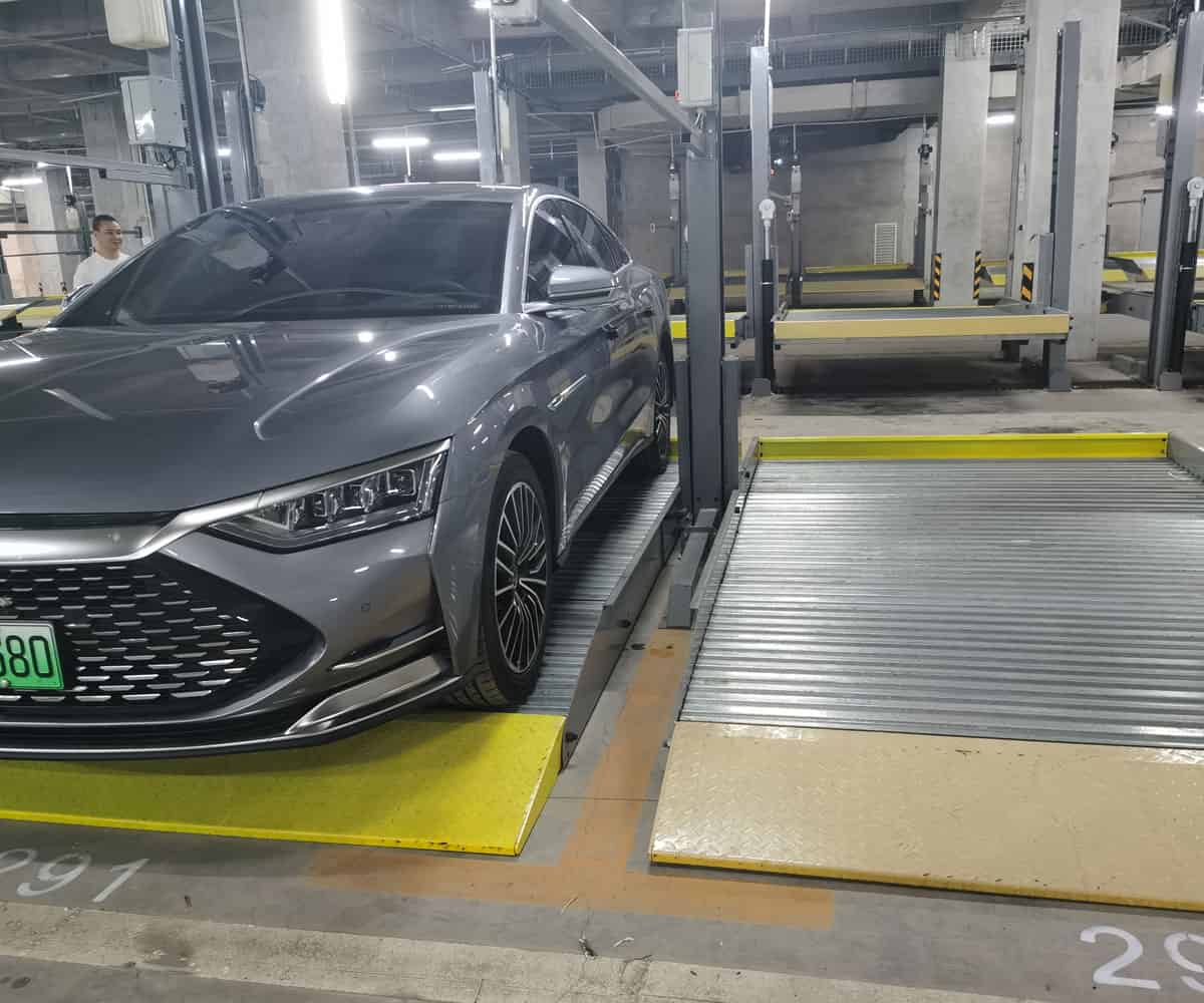 家用簡(jiǎn)易類立體停車場(chǎng)回收.jpg